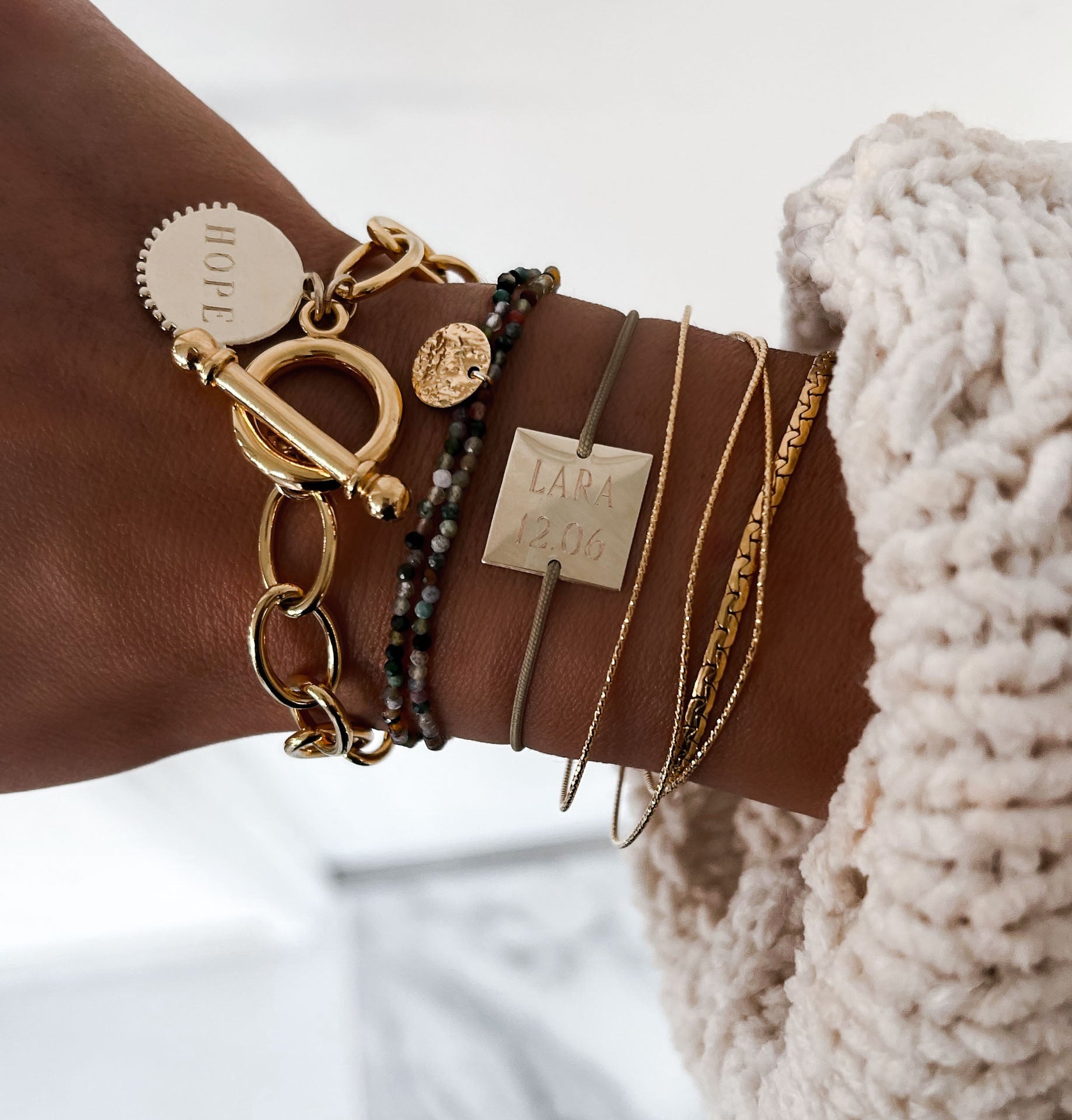 GRAVURE CORDON CARRE OR