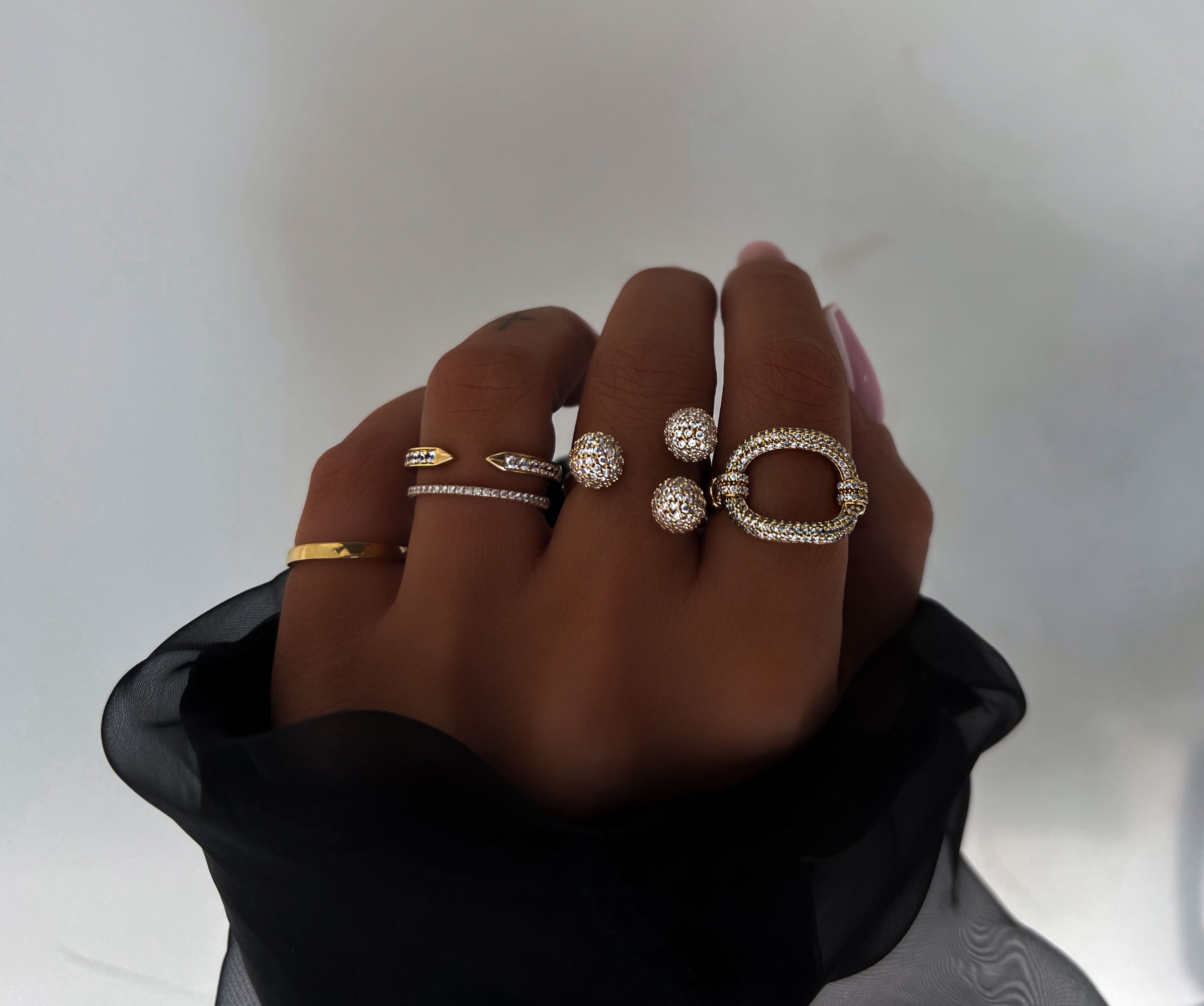 "VITORIA ZIRCON" RING