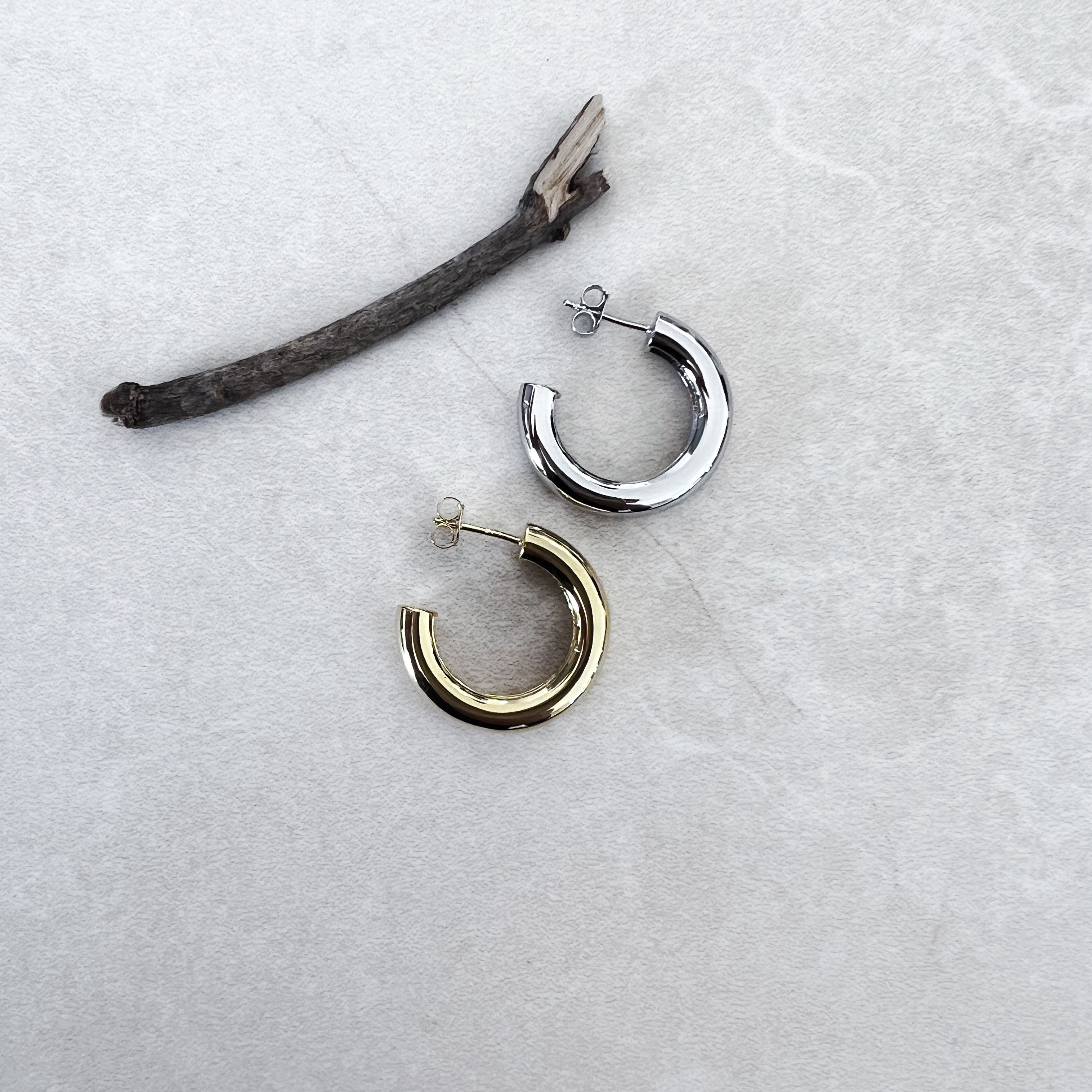 "DUCHESS SLIM" EARRING