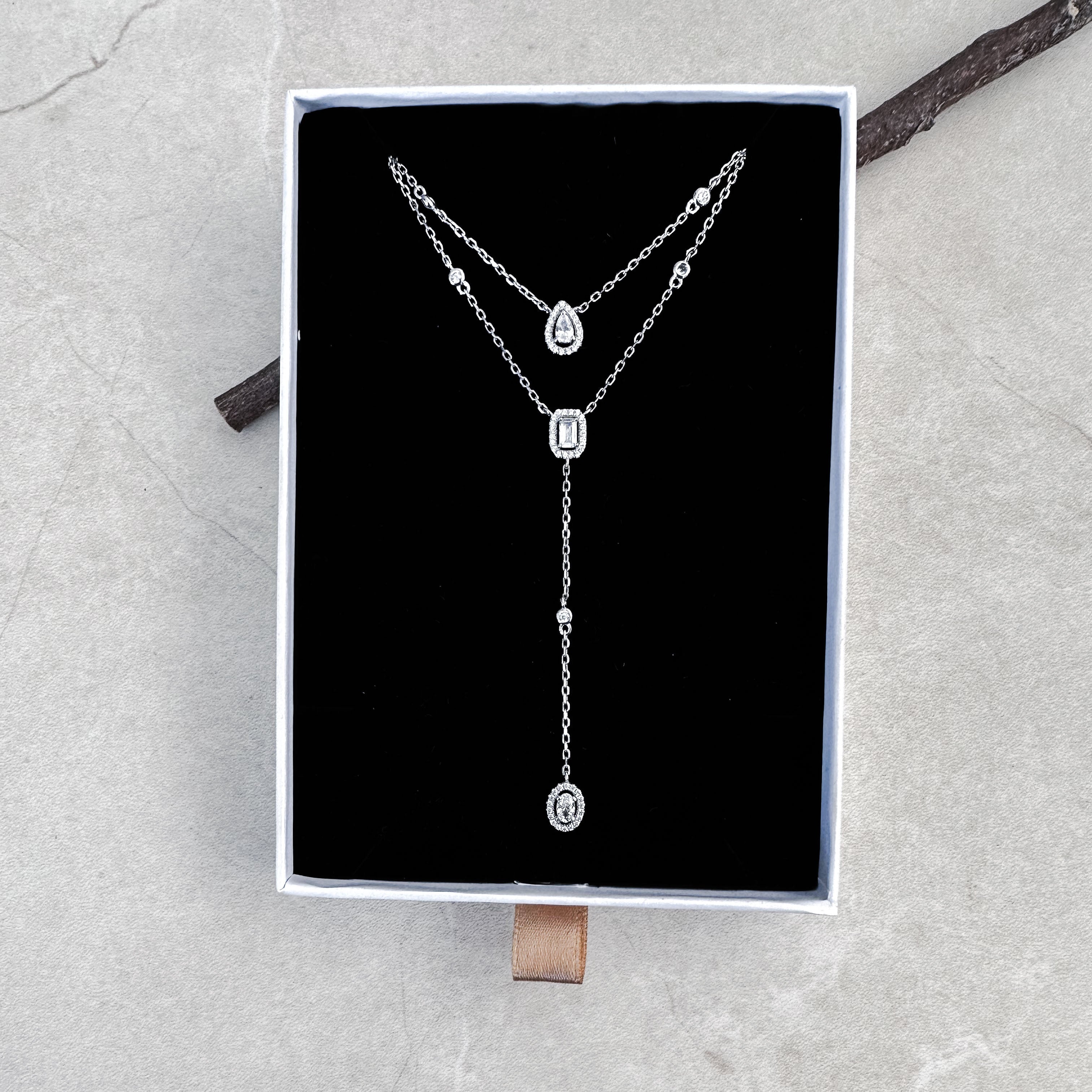 "DOUBLE TREASURE" NECKLACE