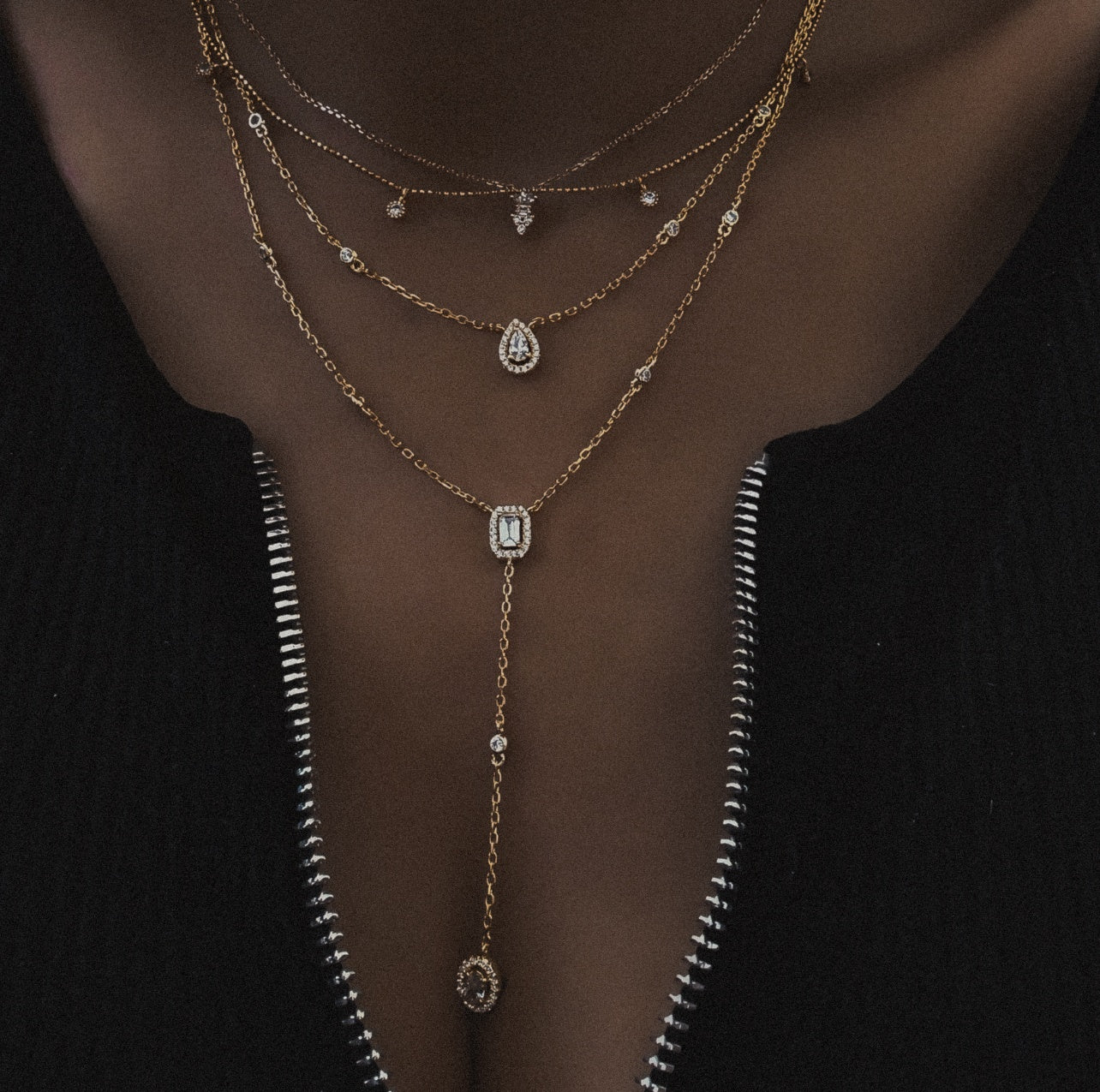 "DOUBLE TREASURE" NECKLACE