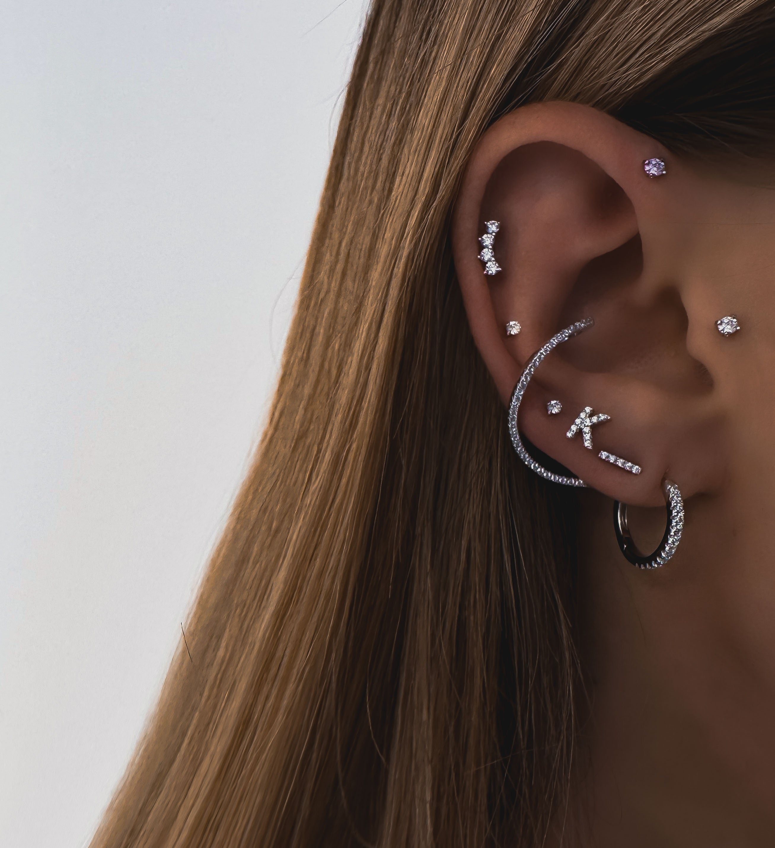 SILVER "LETRA ZIRCON" EARRING