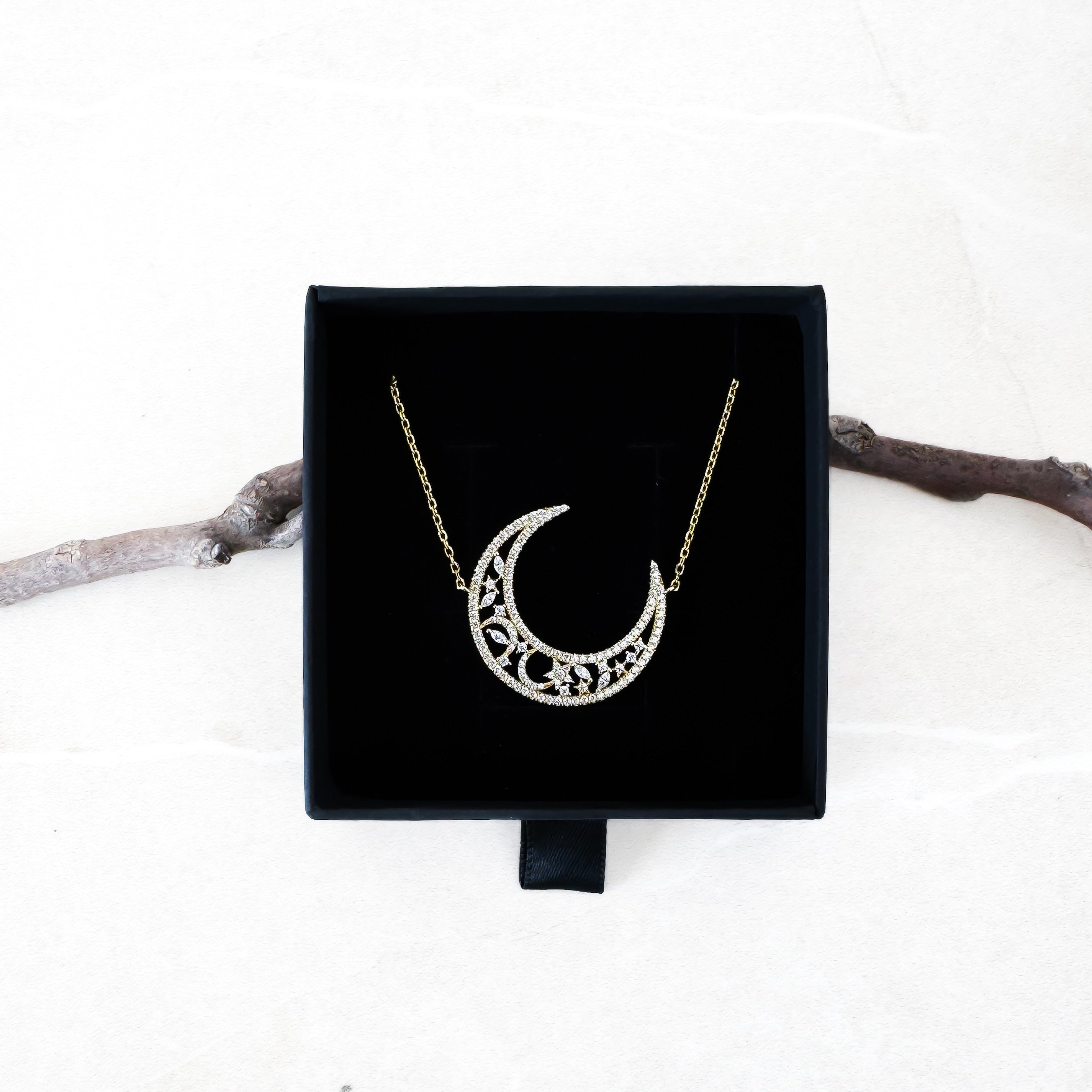 COLLIER "LUNA DENTELLE"