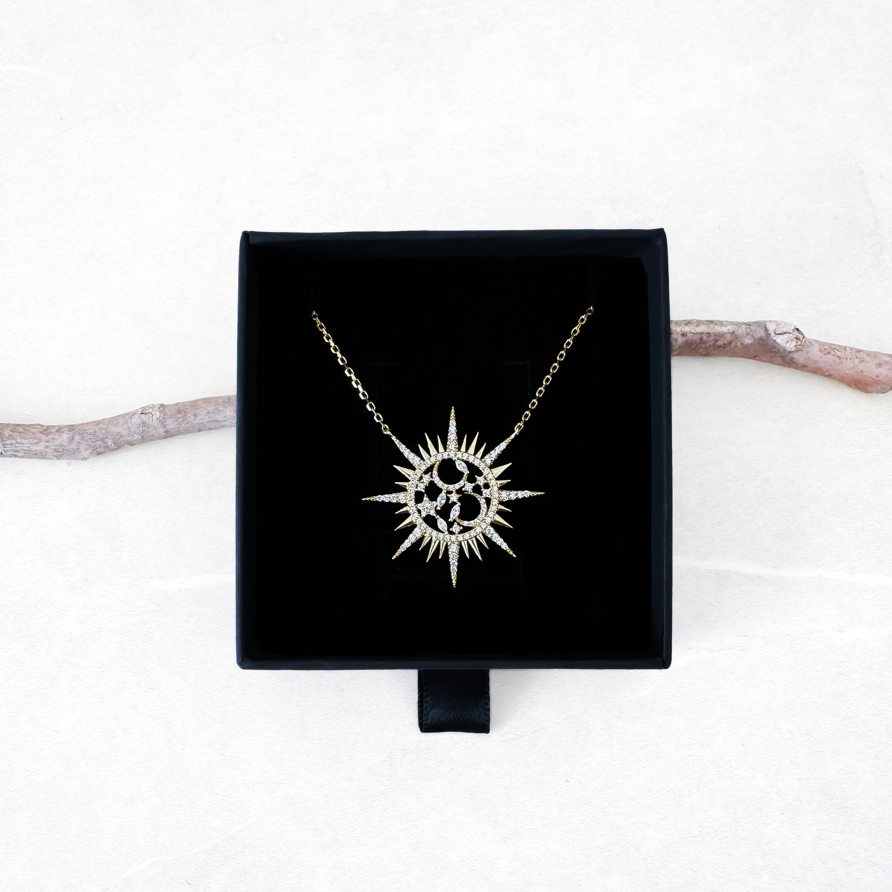 "SUN DENTELLE" NECKLACE