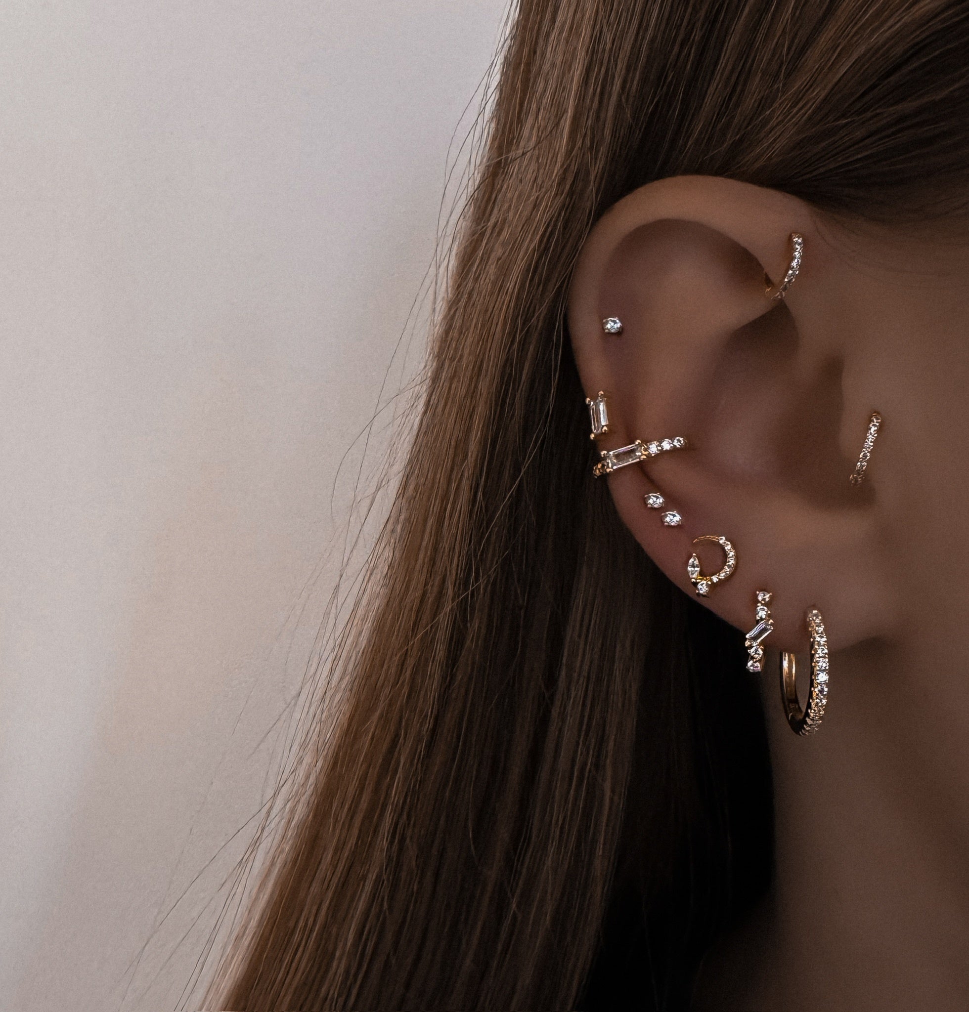 "LUNA DENTELLE" STUD EARRING