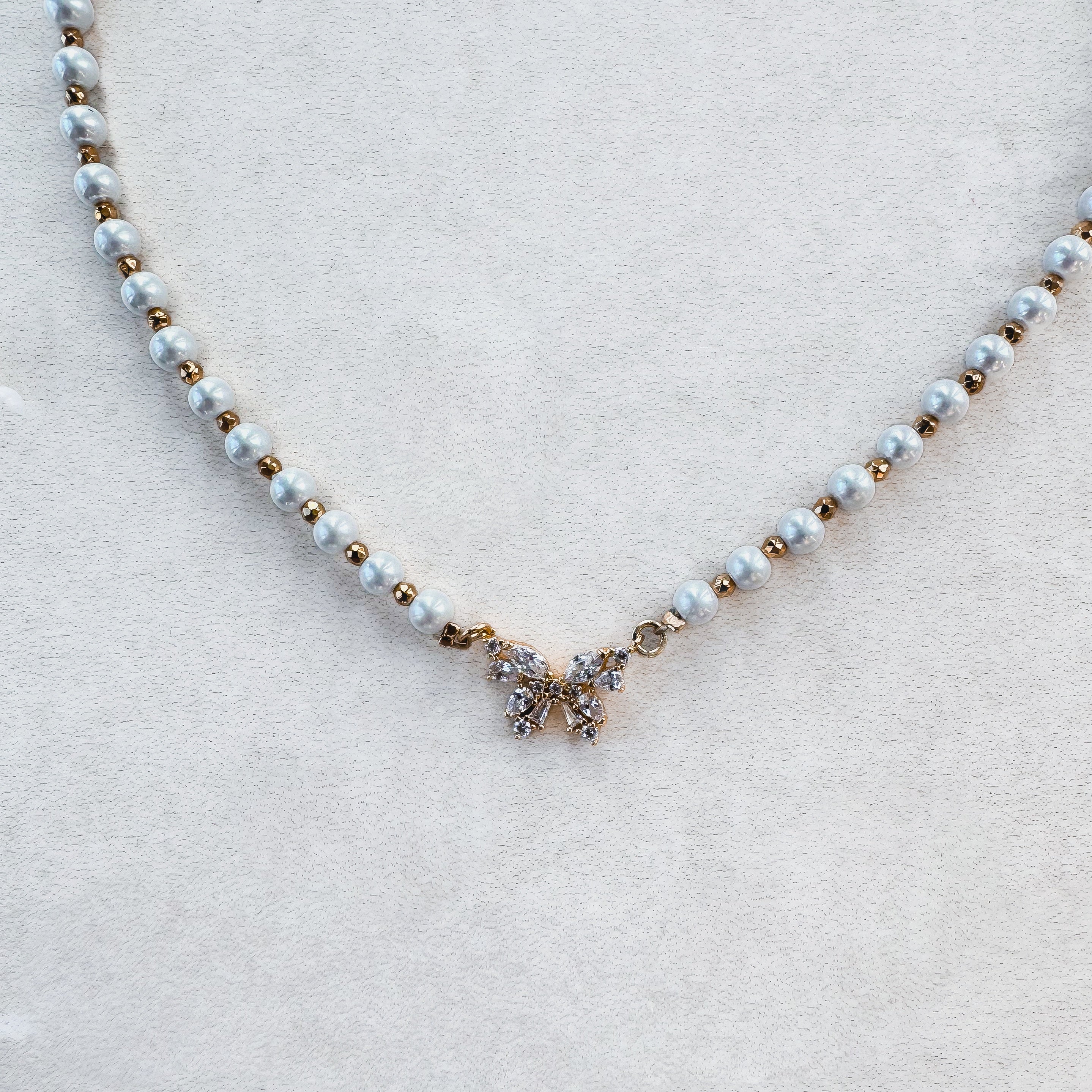 "PEARL BUTTERFLY" NECKLACE