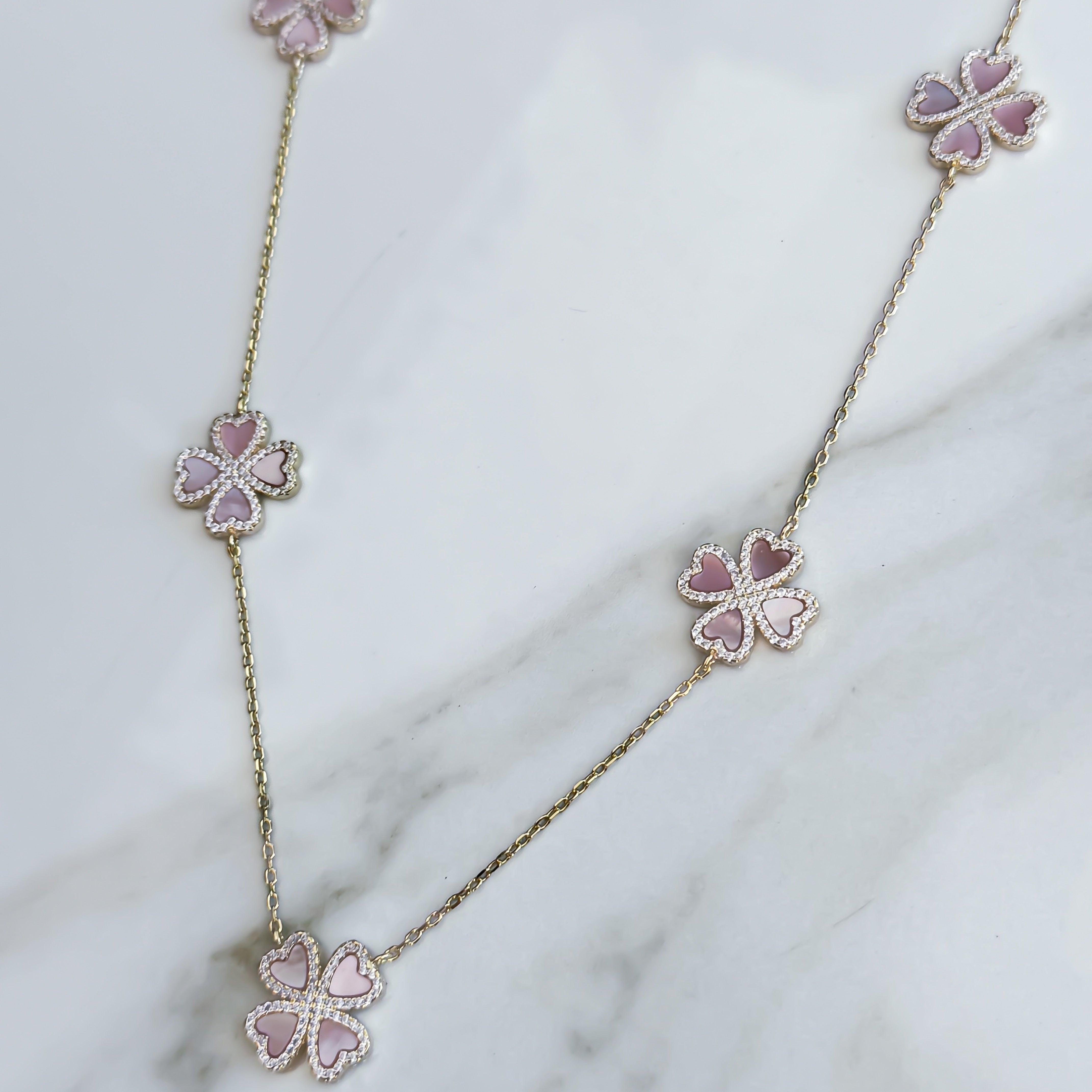 "SUCCESS FULL ROSE" LONG NECKLACE