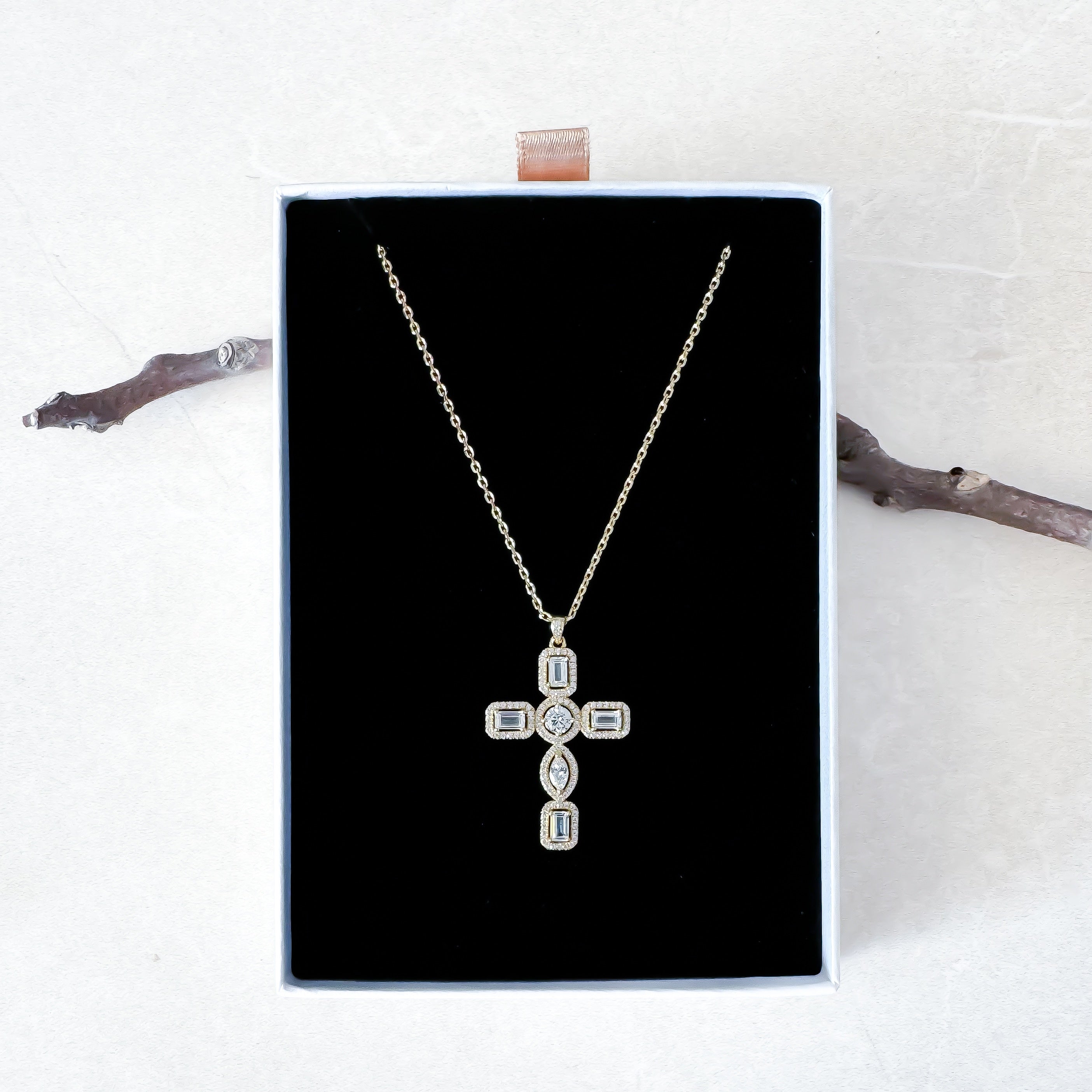 COLLIER "CROIX SAINTE"