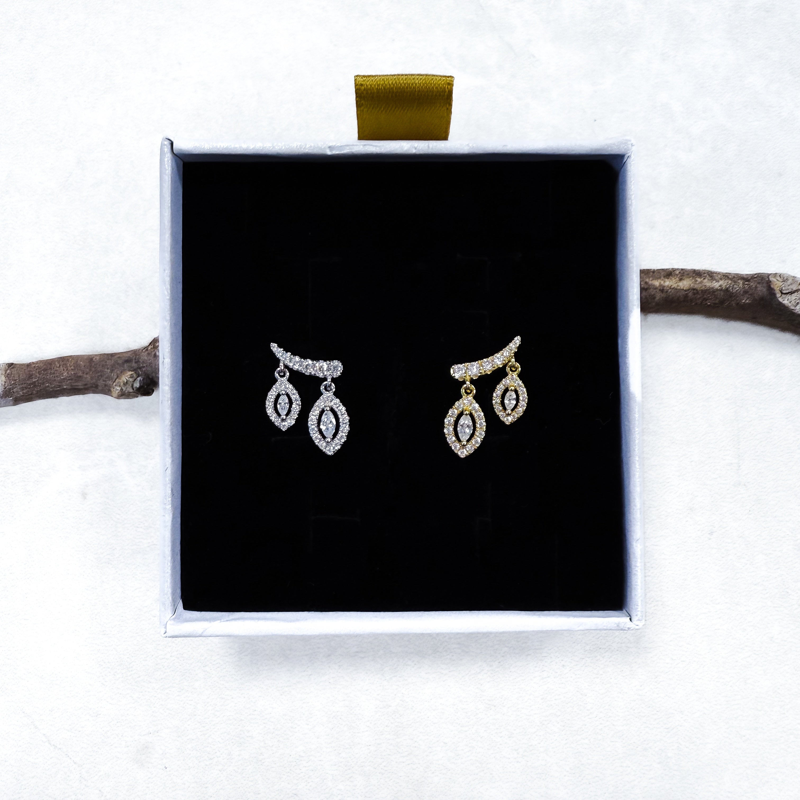 BOUCLE "MARQUISE BARRE"