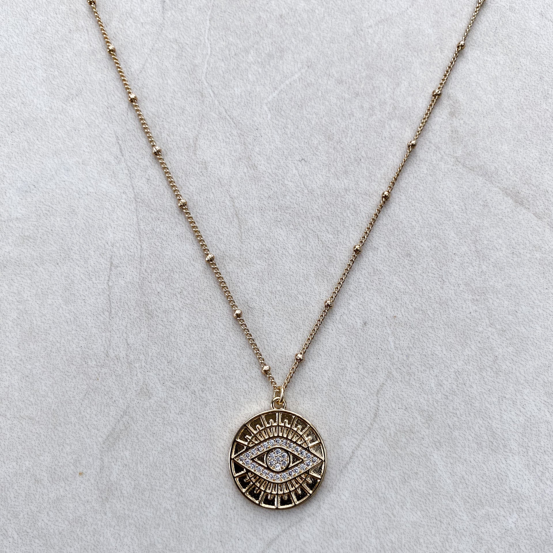 Collier égyptien Pharaon Amulette Dorée Cartouche Bijoux