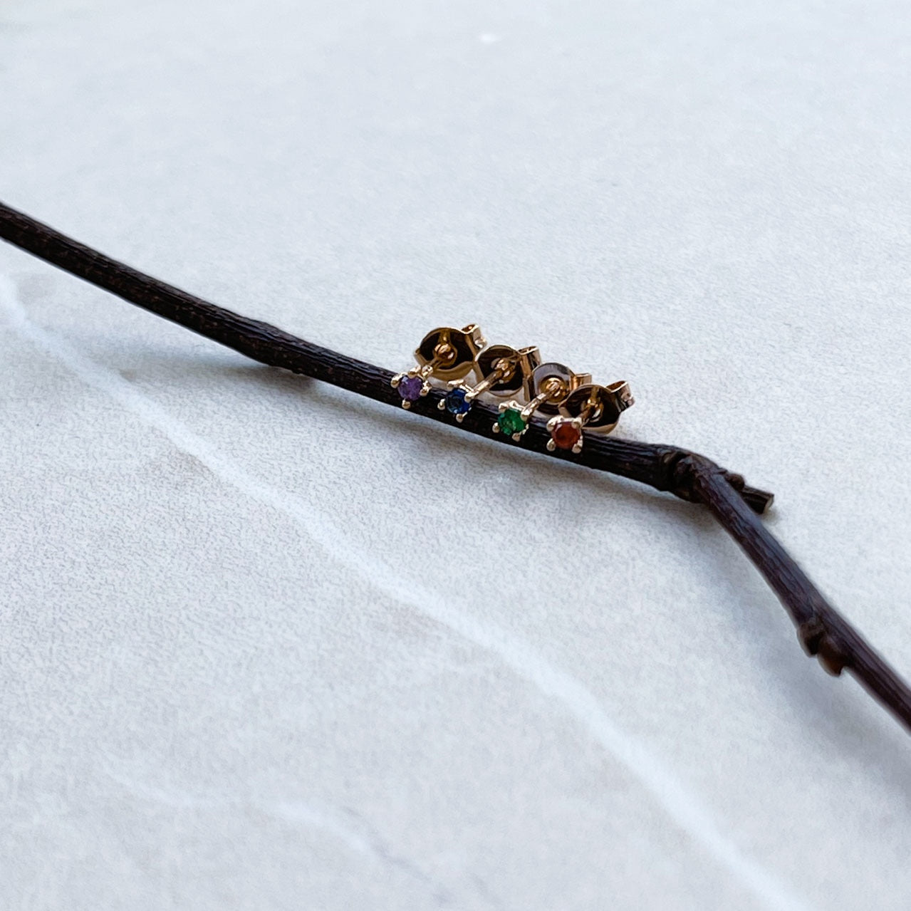 "JUDE COLOR" EARRING