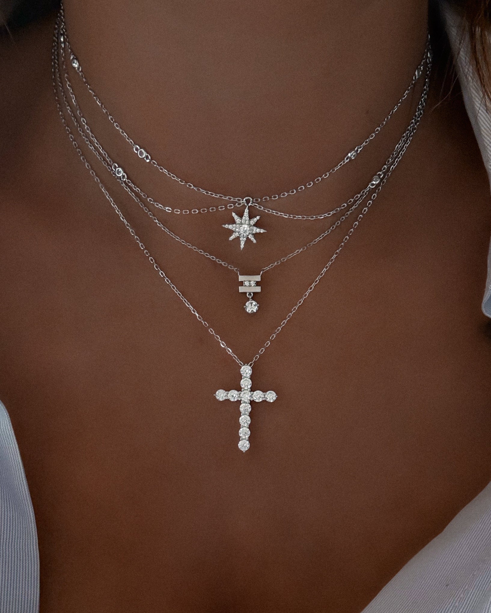 "CROSS RIVIERA" NECKLACE