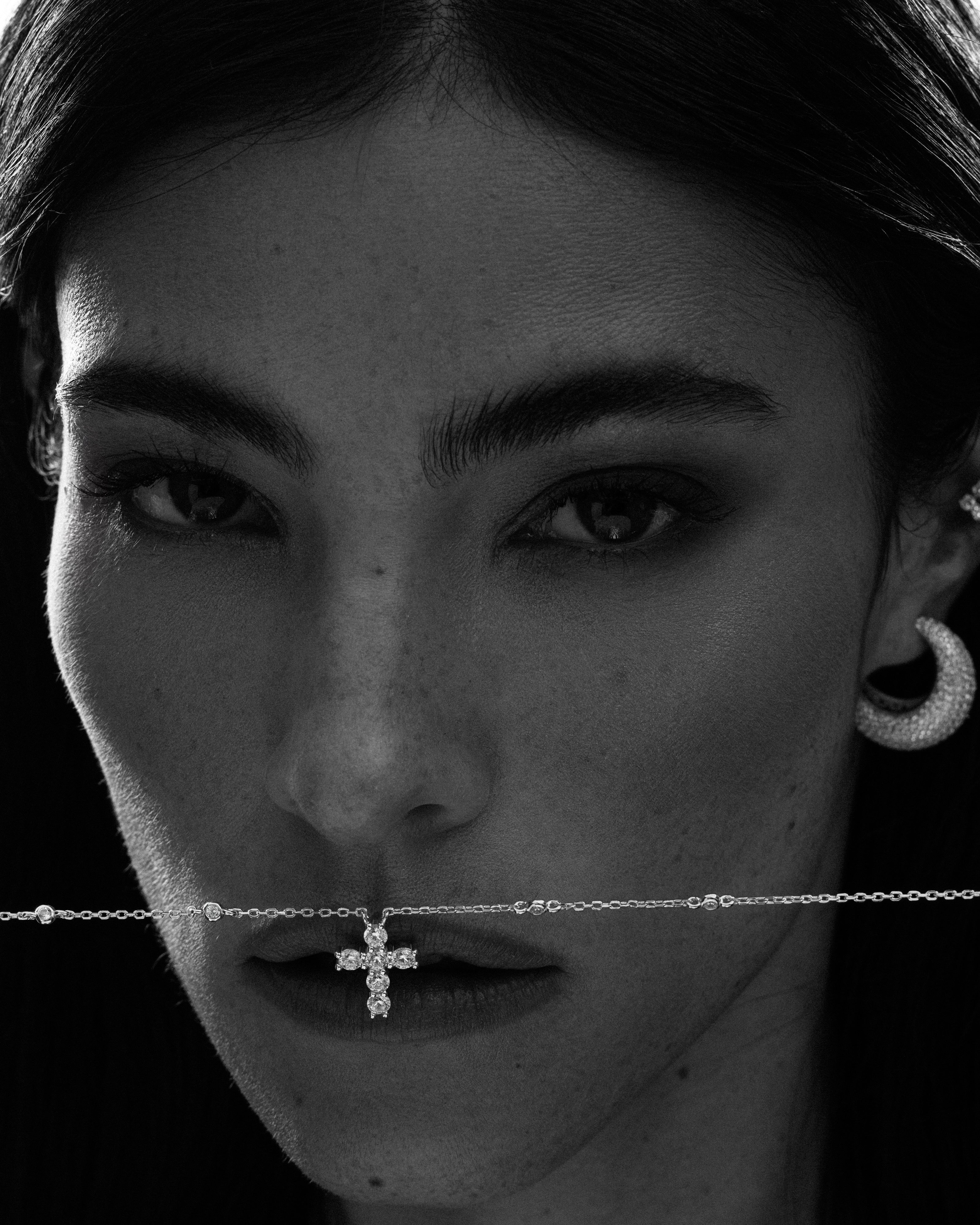 COLLIER "CROSS RIVIERA MINI"