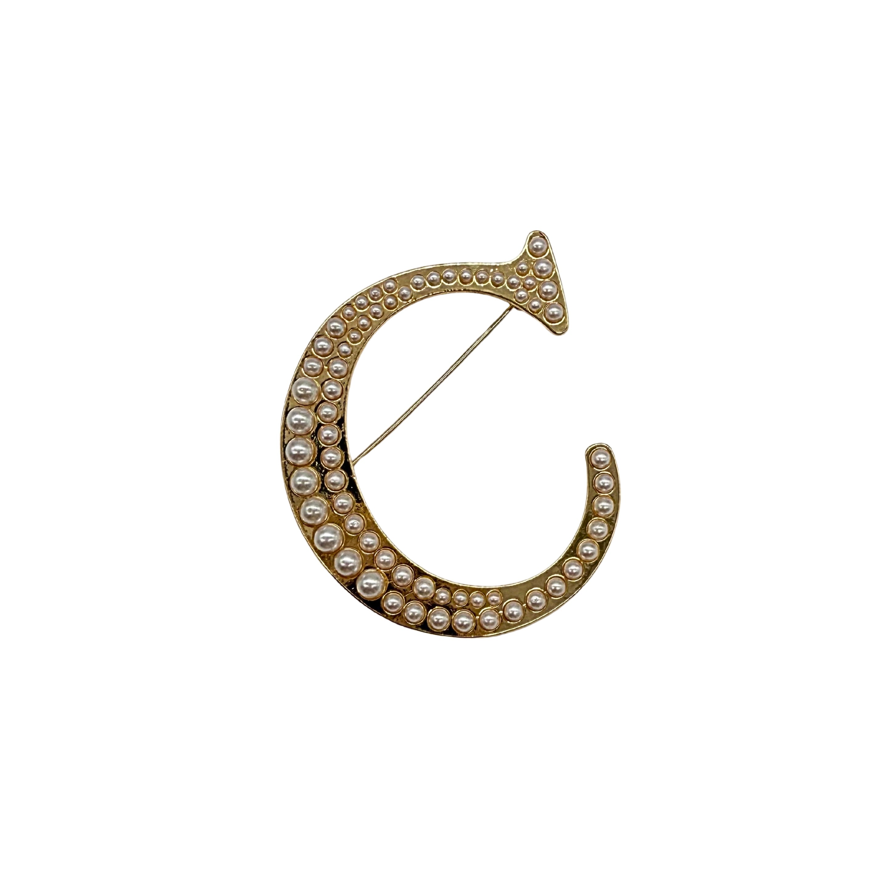 BROCHE "INITIALE PEARL"