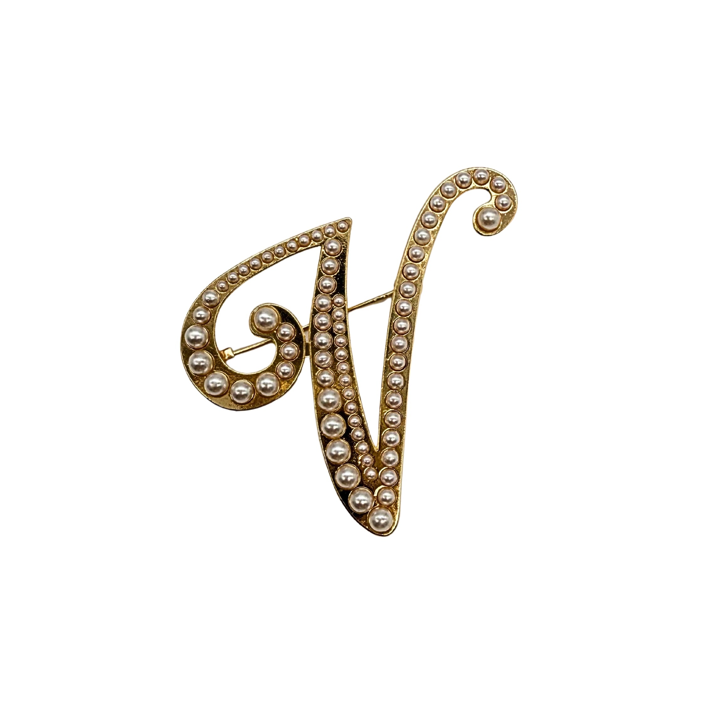 BROCHE "INITIALE PEARL"