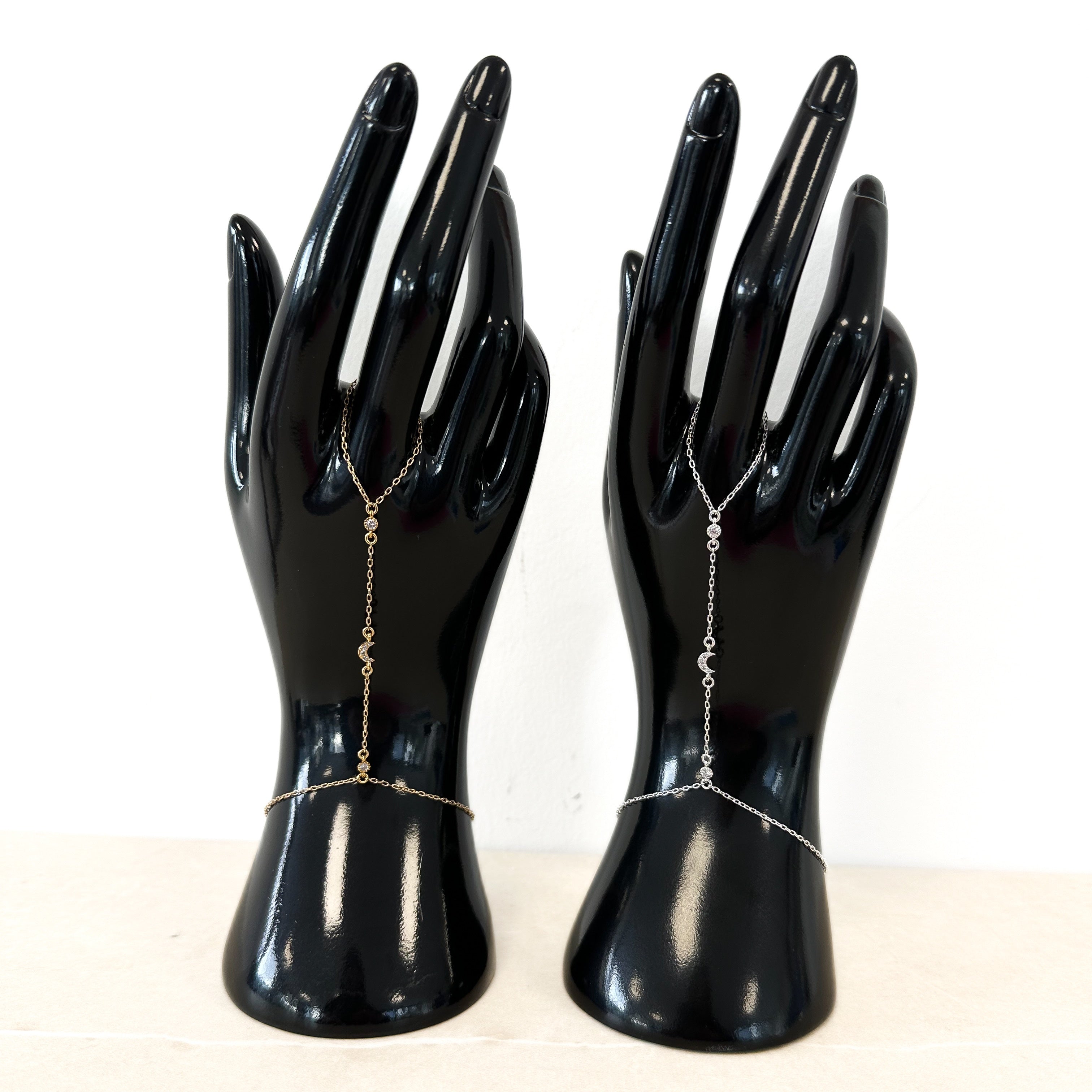 "SATELLITE" HAND JEWELRY