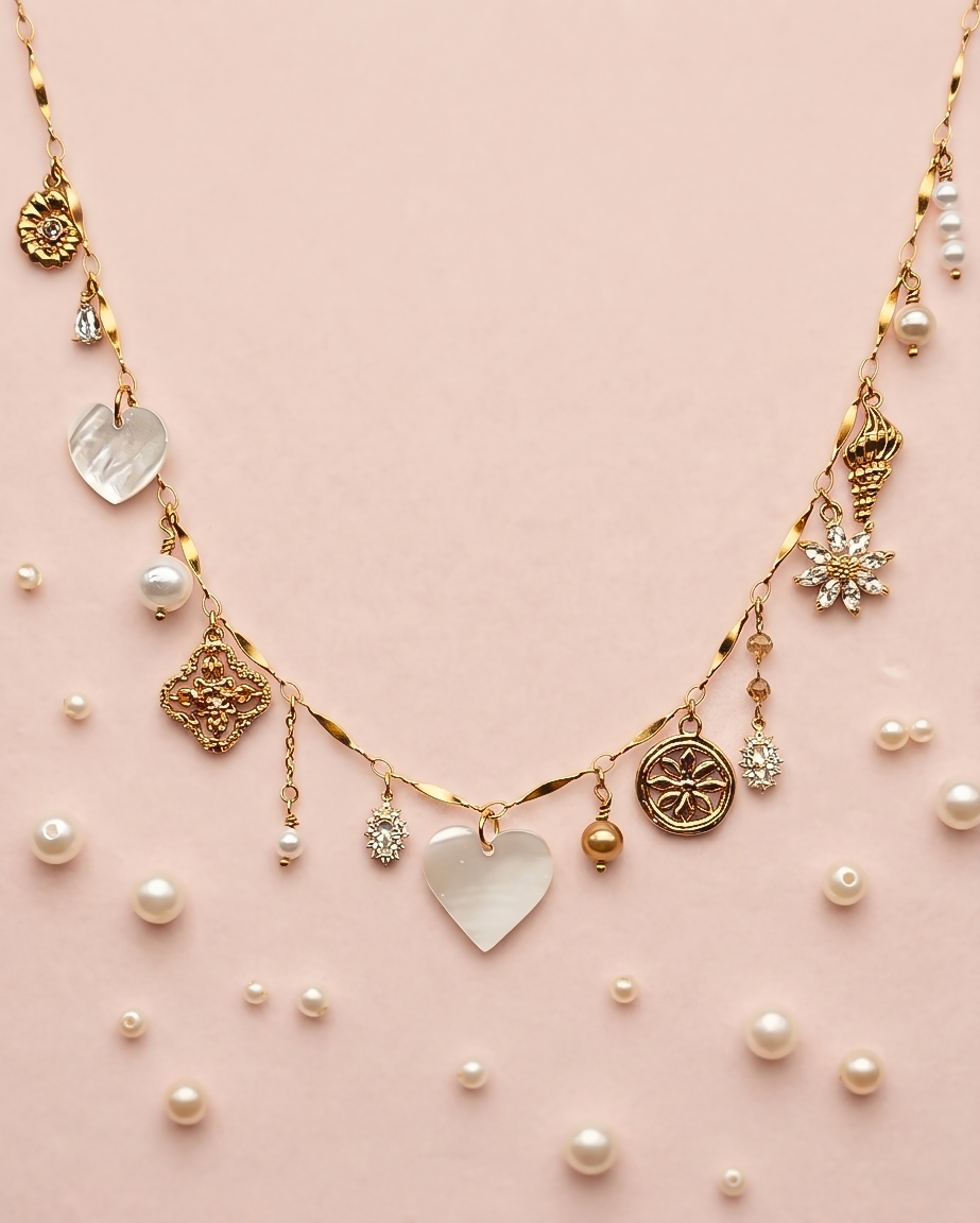 COLLIER "WHITE LOVE"