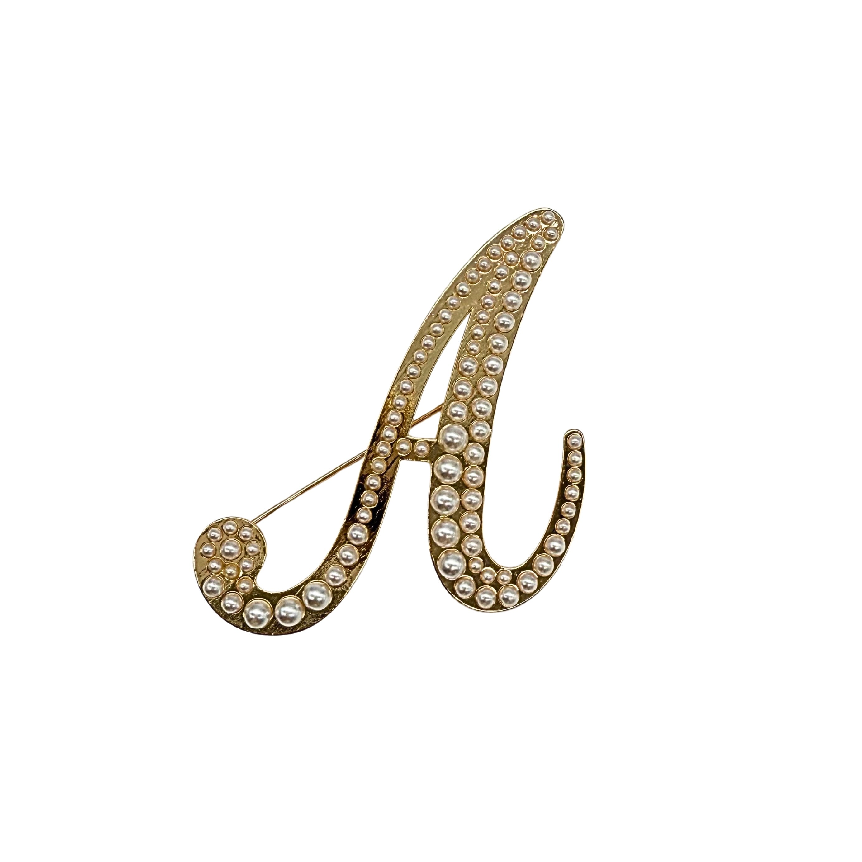 BROCHE "INITIALE PEARL"