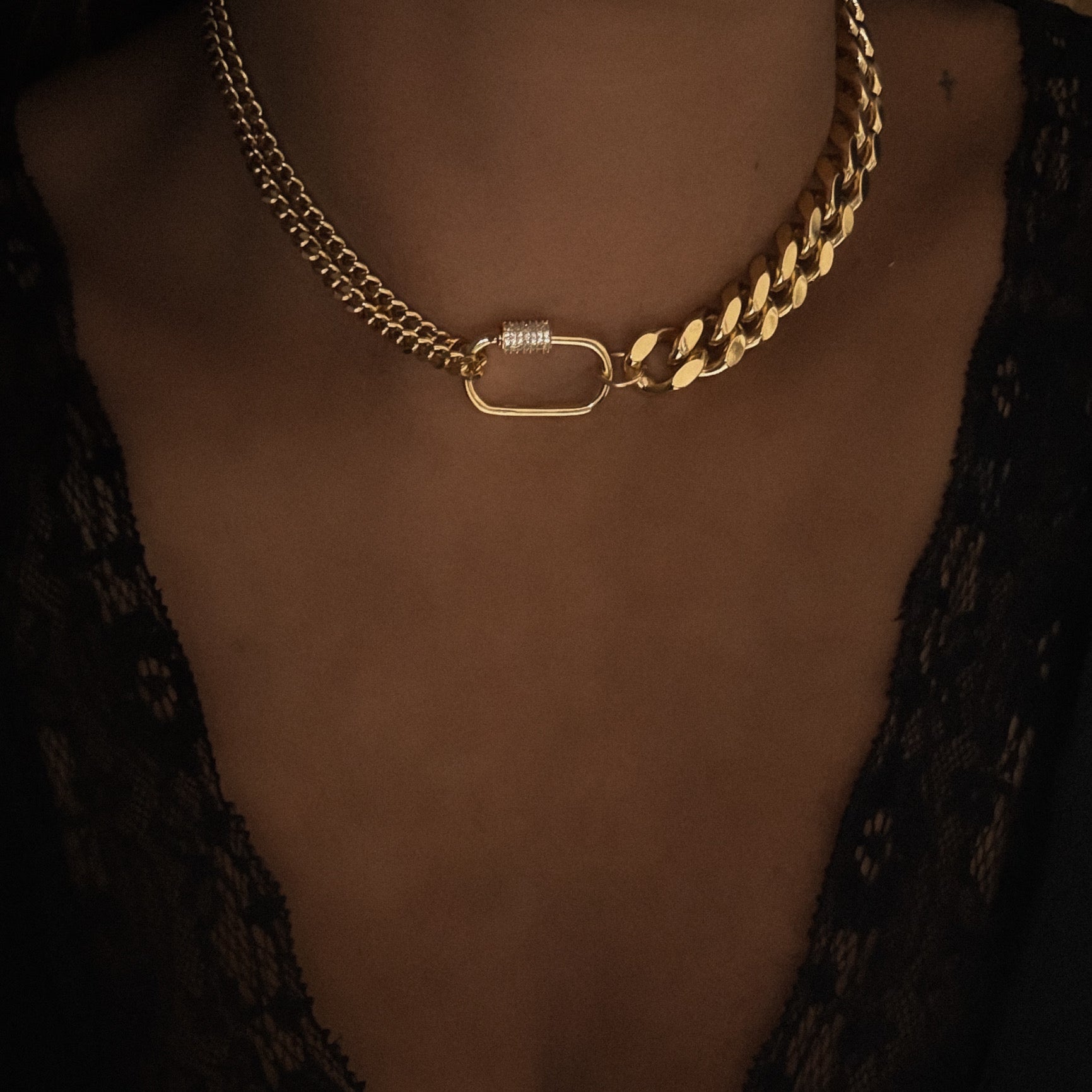 "EVORA" NECKLACE